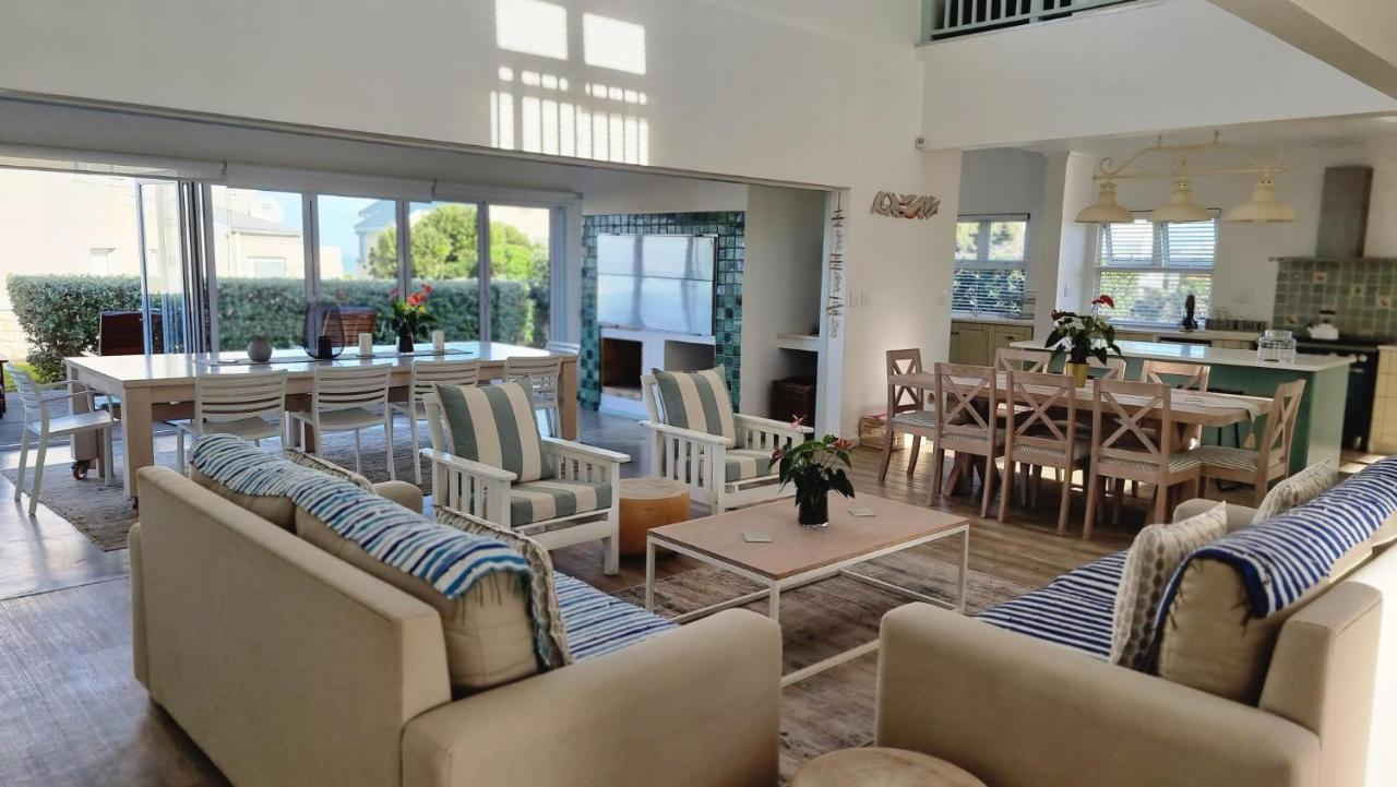 Beautiful Cottage Fantastic Beach ออยสเตอร์เบย์ ภายนอก รูปภาพ