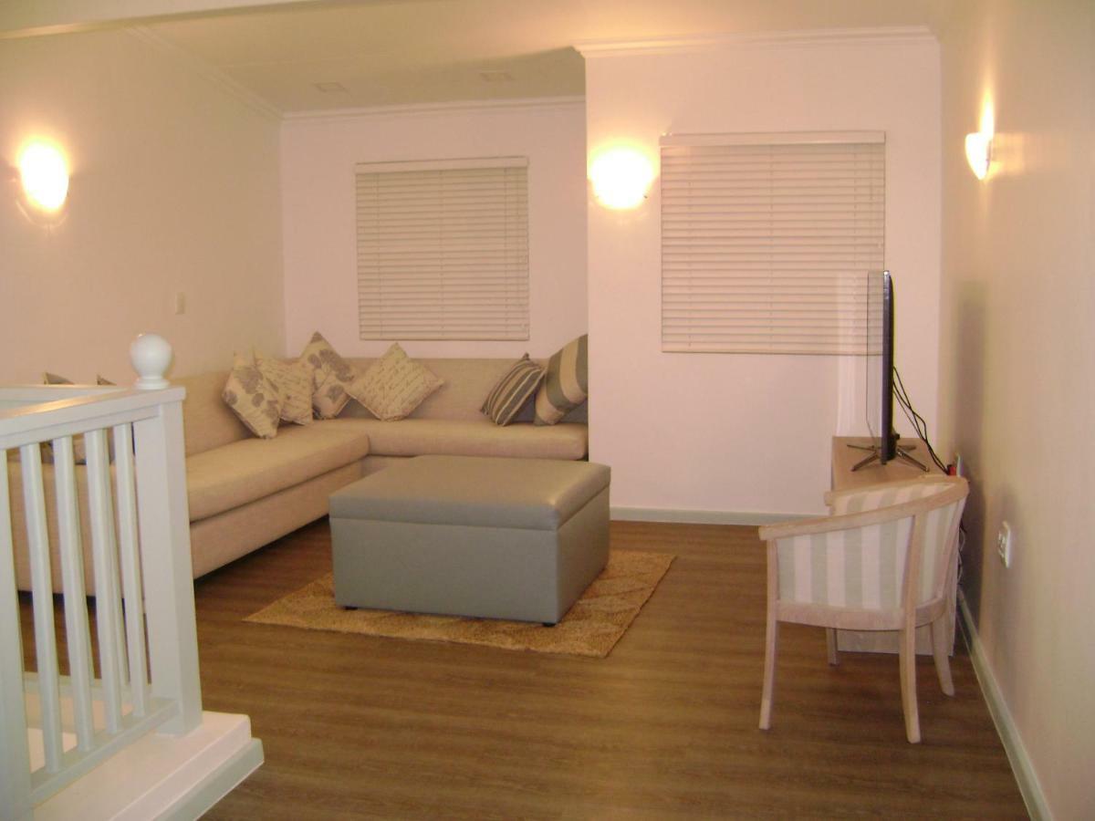 Beautiful Cottage Fantastic Beach ออยสเตอร์เบย์ ภายนอก รูปภาพ